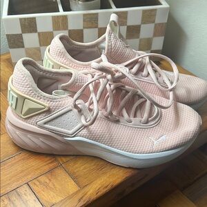 Puma Women's Pink Athletic Shoes